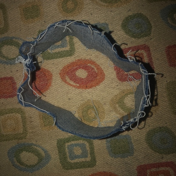 Jean Choker - Picture 1 of 2